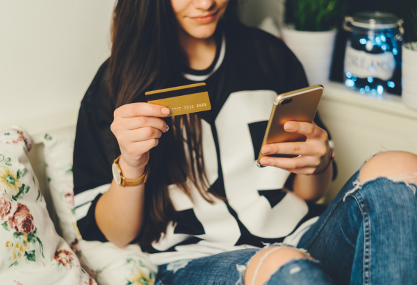 Safe Online Shopping Tips for Students and Parents